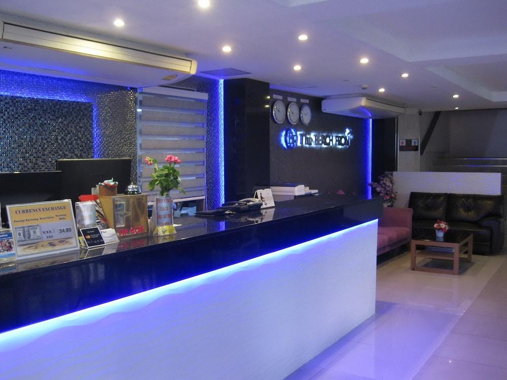 Mike Beach Resort Патая Екстериор снимка